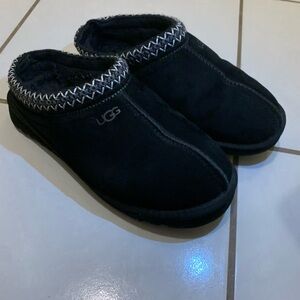 UGG Classic Black Slip-On Slippers